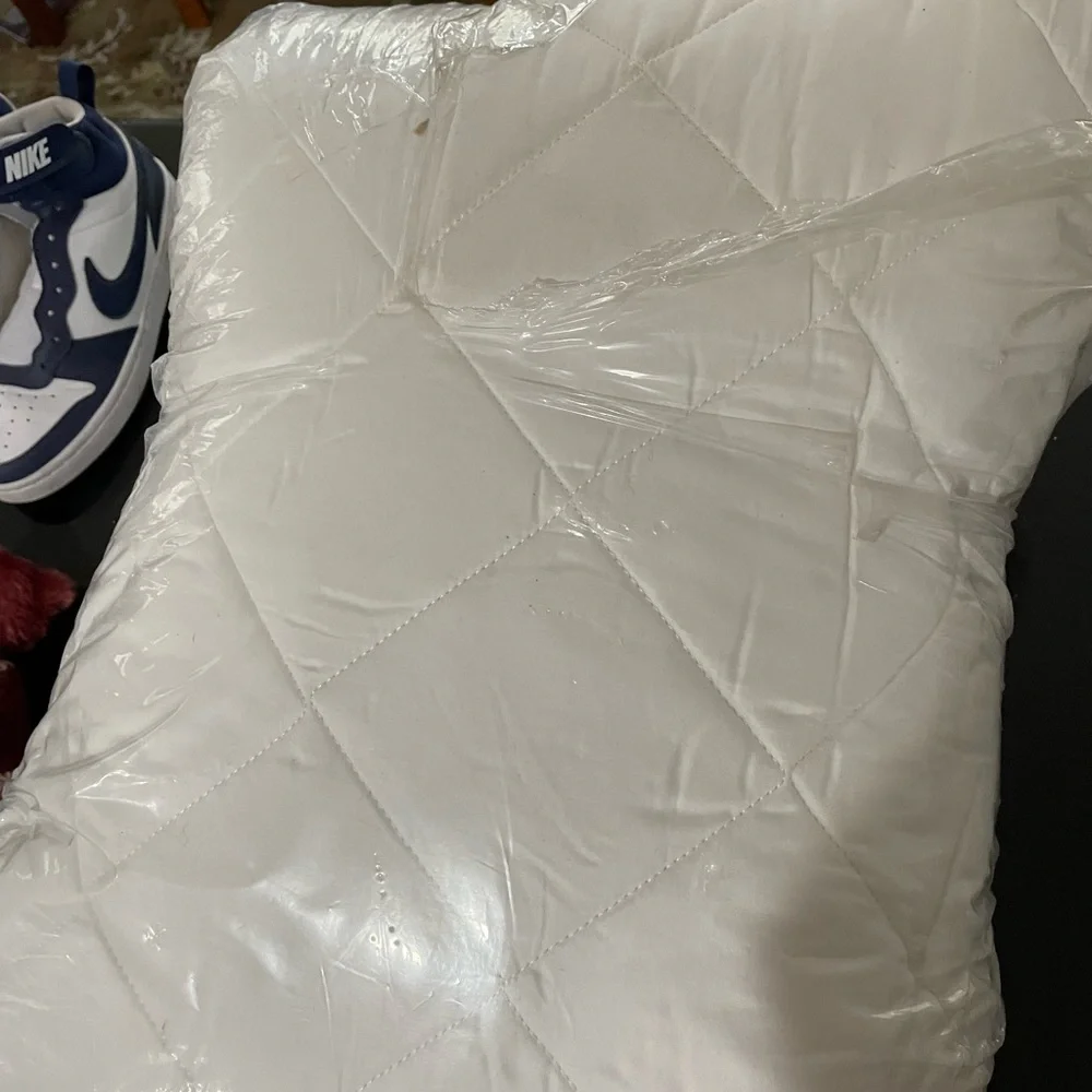 LL BEAN waterproof mattress pad